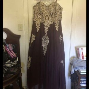 Ball gown prom dress. Burgundy & gold!